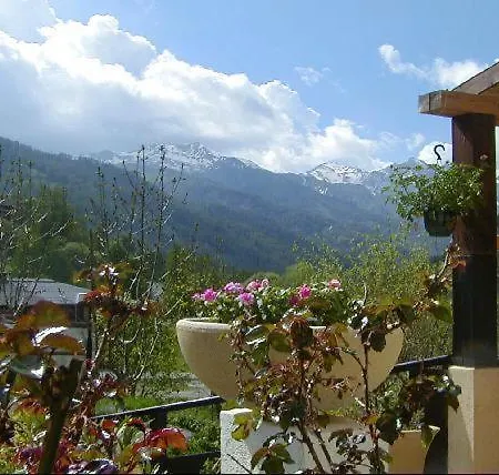 L'ours Blanc Hotel
