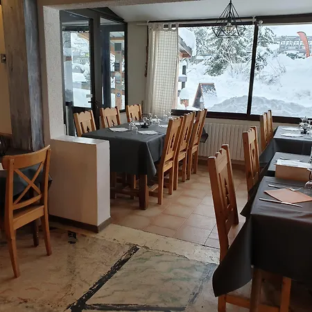 Otel L'ours Blanc 3*